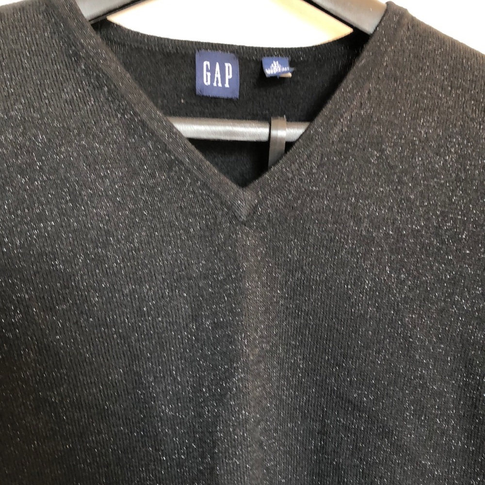VTG GAP V-neck Wool Blend Black Sweater size M